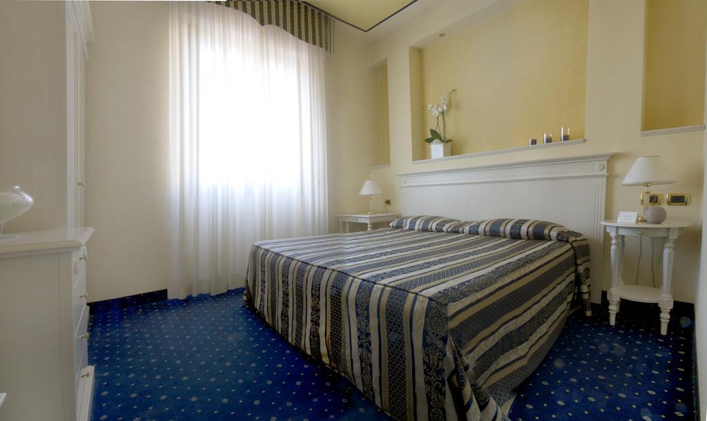 Albergo Milano Boario Terme Værelse billede